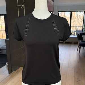 Lululemon top